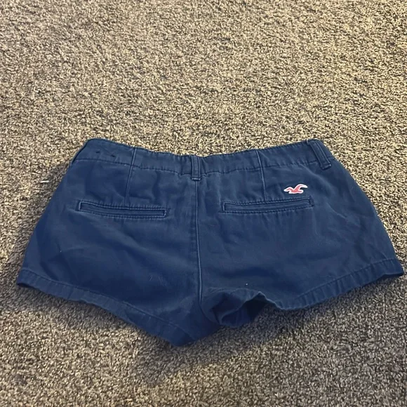 Hollister Blue Cargo Shorts Lightweight Summer Style - Picture 2 of 3
